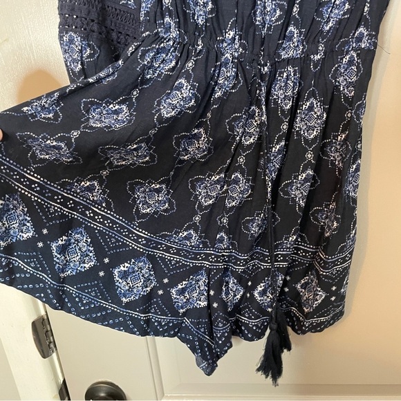 Hollister Romper Size XS Navy Blue Off Shoulder Boho Tassel Drawstring Waist - Picture 2 of 7